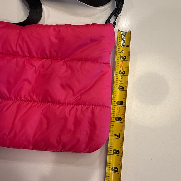 Nordstrom brand hot pink puffy nylon crossover bag purse adjustable strap nwot - Picture 5 of 6